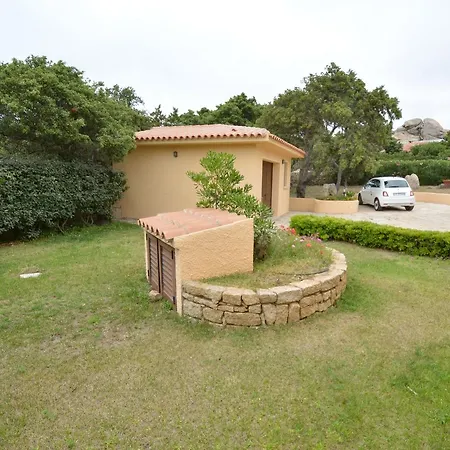Smeraldo Villa *